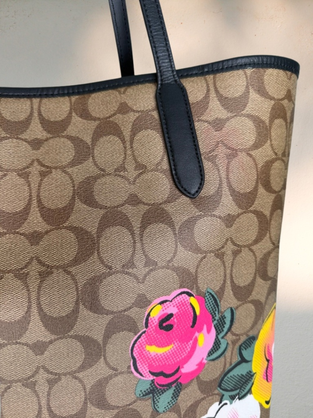 Coach City Tote in Signature Canvas with Vintage Rose Floral Print - Picture 7 of 13